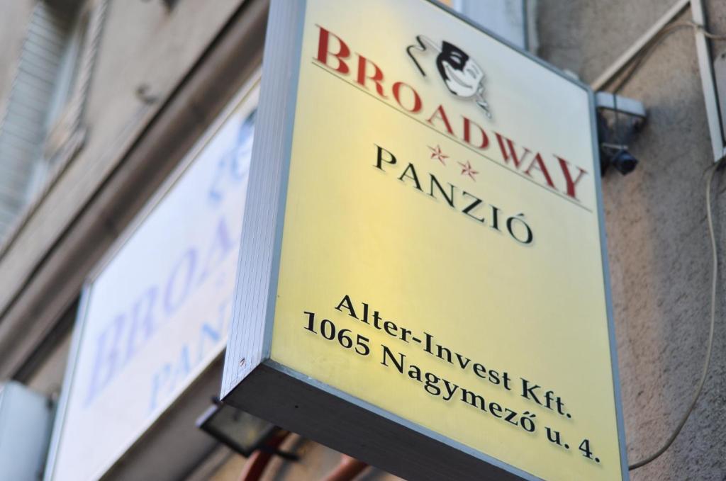 Broadway City Guesthouse Budapeste Exterior foto